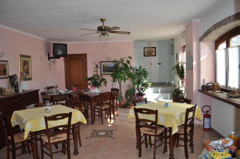 Agriturismo Ai Piacentini 산토 스테파노 벨보 외부 사진